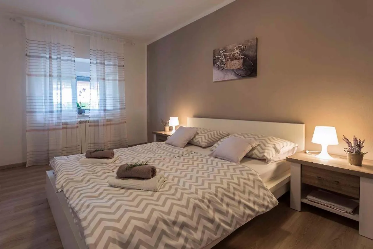 Holiday Home In Kujici/Istrien 8292 Hreljići